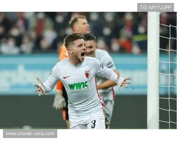 弗赖堡连扳两球逼平奥格斯堡，日本球员铃木唯人当选全场最佳